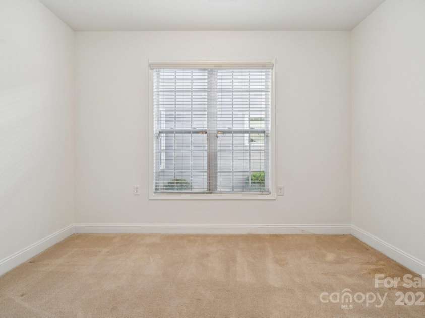 10011 Bishops Gate Boulevard, Pineville, NC 28134.  MLS# CAR4334475, YatesRealty ID 34641. Office area