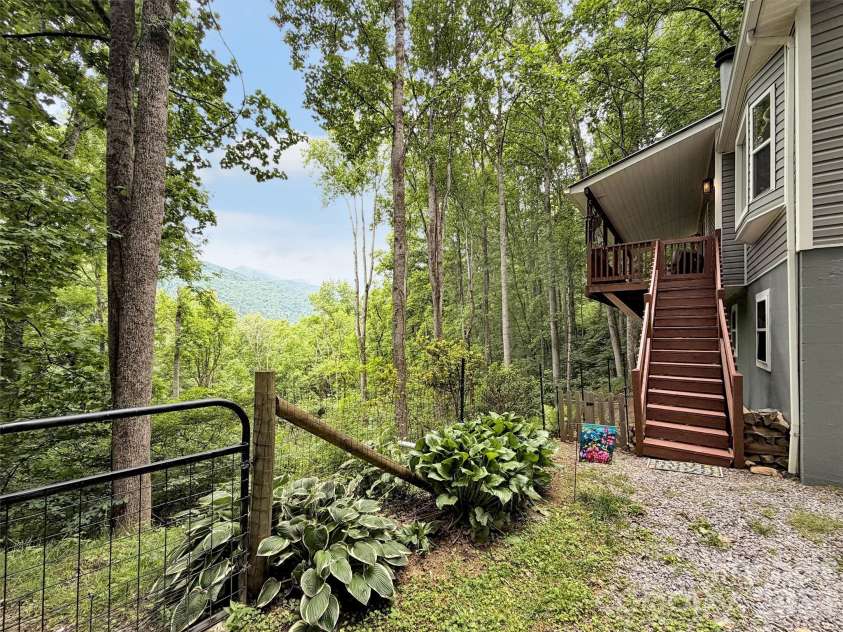245 Greenview Drive, Maggie Valley, NC 28751.  MLS# CAR4397878, YatesRealty ID 34641. 
