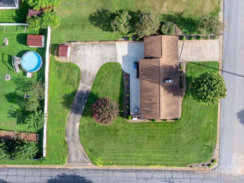 12 Woods Drive, Granite Falls, NC 28630.  MLS# CAR4296055, YatesRealty ID 34642. 