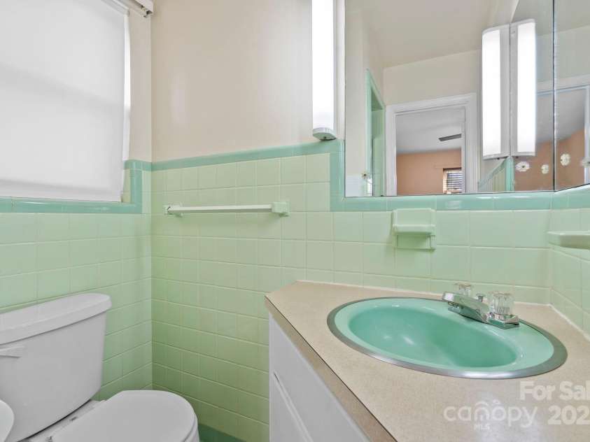 12 Woods Drive, Granite Falls, NC 28630.  MLS# CAR4296055, YatesRealty ID 34642. 