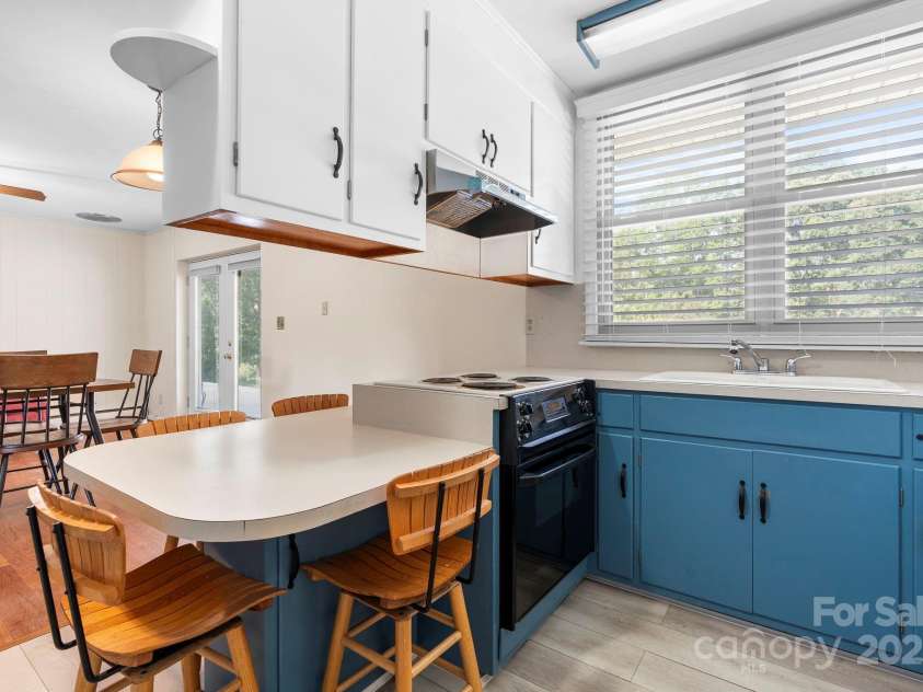 12 Woods Drive, Granite Falls, NC 28630.  MLS# CAR4296055, YatesRealty ID 34642. 