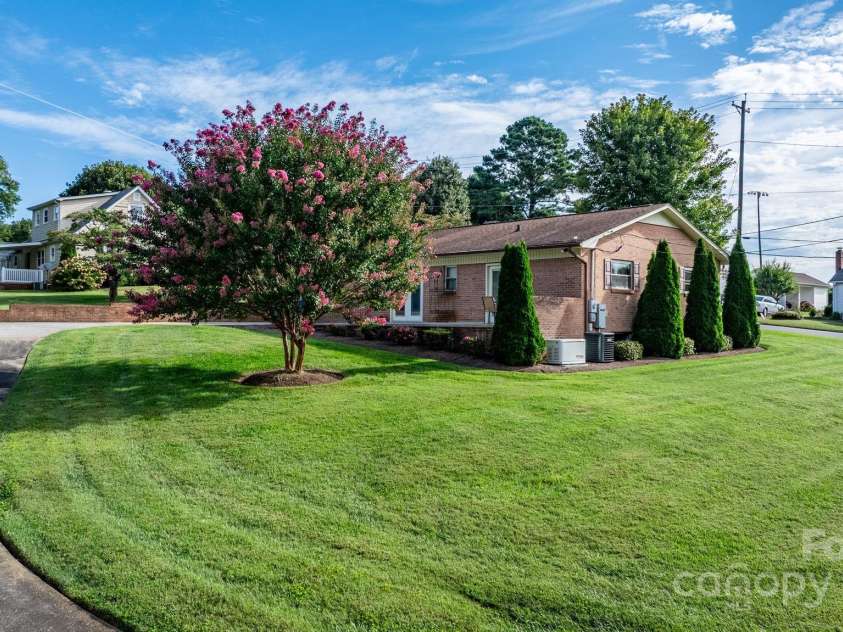 12 Woods Drive, Granite Falls, NC 28630.  MLS# CAR4296055, YatesRealty ID 34642. 