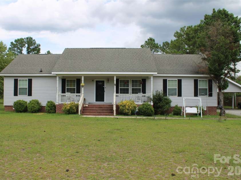 1617 Ruby Road, Hartsville, SC 29550.  MLS# CAR4396167, YatesRealty ID 34642. 