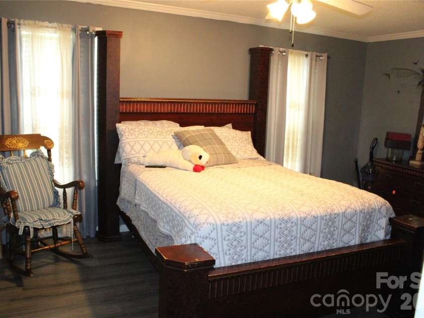1617 Ruby Road, Hartsville, SC 29550.  MLS# CAR4396167, YatesRealty ID 34642. 