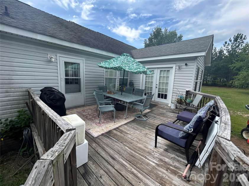 1617 Ruby Road, Hartsville, SC 29550.  MLS# CAR4396167, YatesRealty ID 34642. 