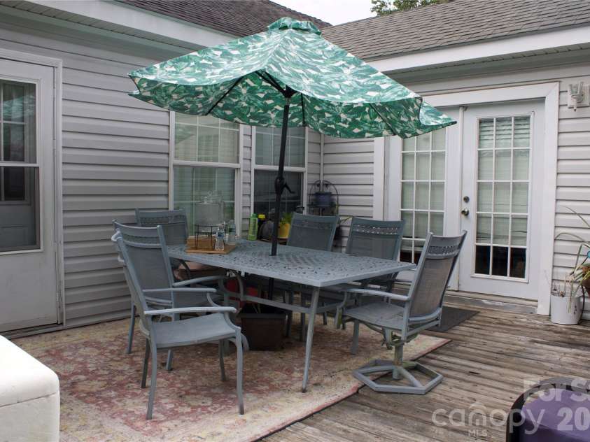 1617 Ruby Road, Hartsville, SC 29550.  MLS# CAR4396167, YatesRealty ID 34642. 