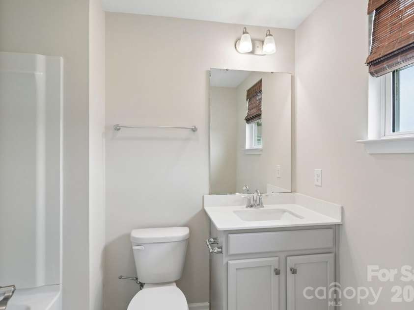 7674 Fenn Way, Fort Mill, SC 29707.  MLS# CAR4396473, YatesRealty ID 34643. 