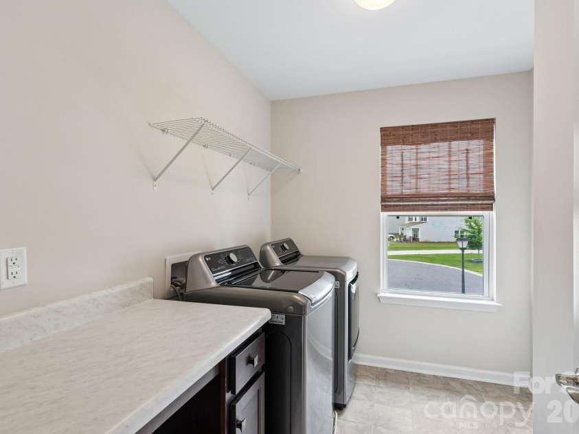 7674 Fenn Way, Fort Mill, SC 29707.  MLS# CAR4396473, YatesRealty ID 34643. 