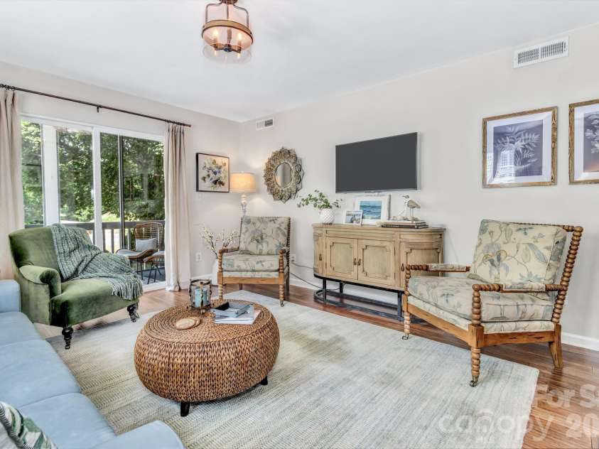 2601 Sagamore Lane, Asheville, NC 28806.  MLS# CAR4396066, YatesRealty ID 34644. 