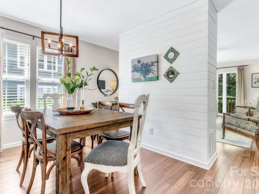 2601 Sagamore Lane, Asheville, NC 28806.  MLS# CAR4396066, YatesRealty ID 34644. Dining area