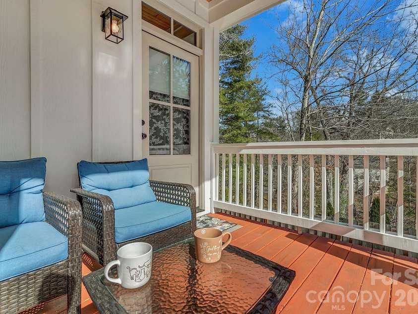40 Rangeley Drive, Asheville, NC 28803.  MLS# CAR4393684, YatesRealty ID 34645. 