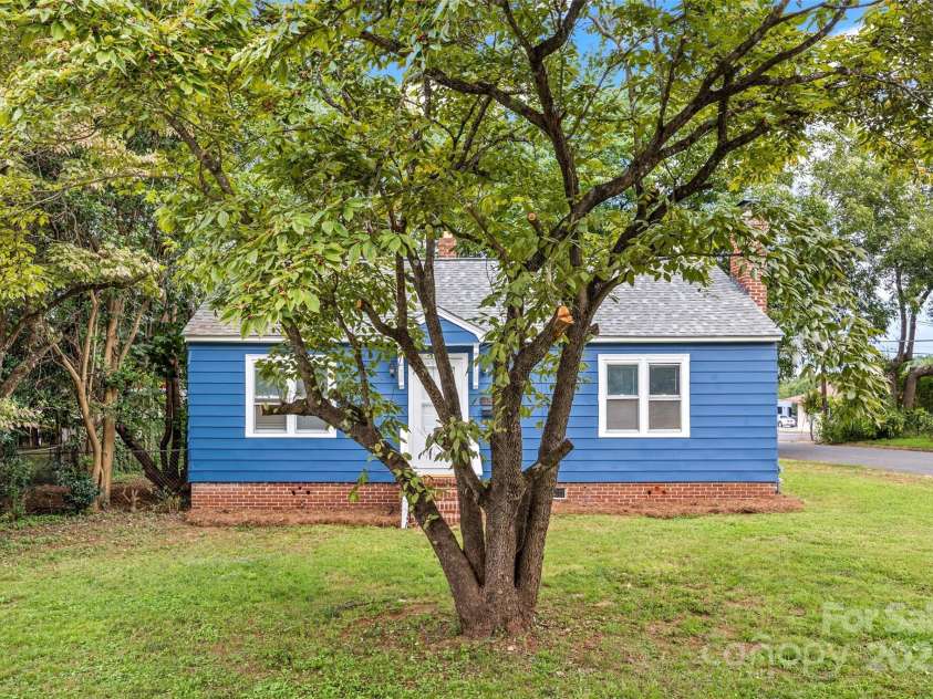 1321 Eisenhower Road, Rock Hill, SC 29730.  MLS# CAR4295386, YatesRealty ID 34646. 
