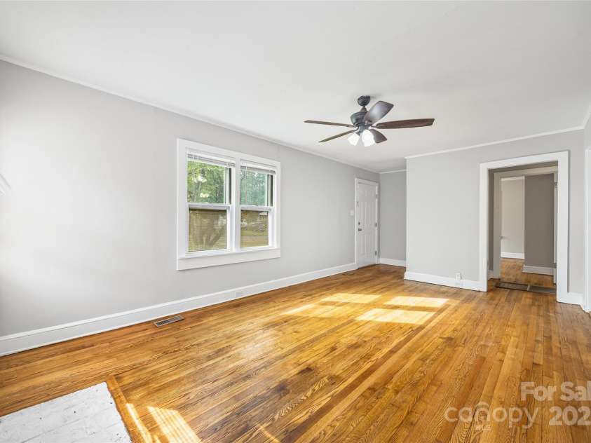 1321 Eisenhower Road, Rock Hill, SC 29730.  MLS# CAR4295386, YatesRealty ID 34646. Living Room