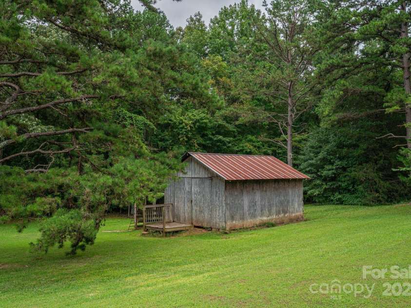 3323 Sadler Road, Alexis, NC 28006.  MLS# CAR4294283, YatesRealty ID 34647. 