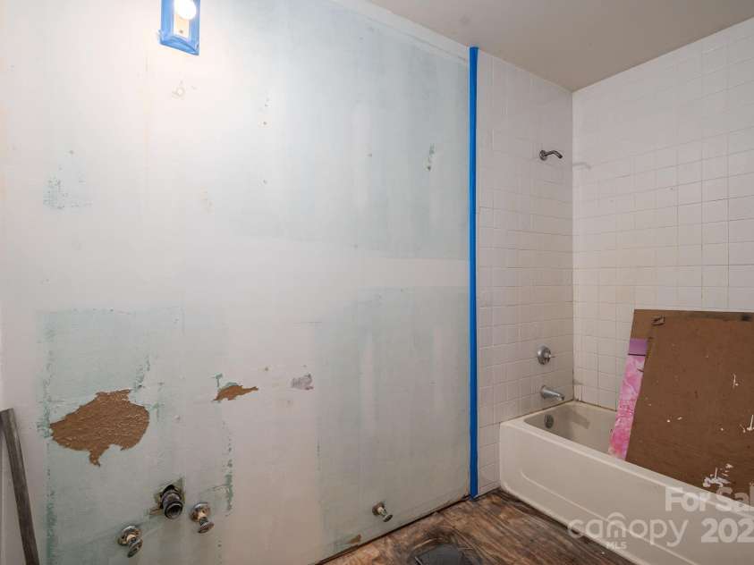 3323 Sadler Road, Alexis, NC 28006.  MLS# CAR4294283, YatesRealty ID 34647. Unfinished bath