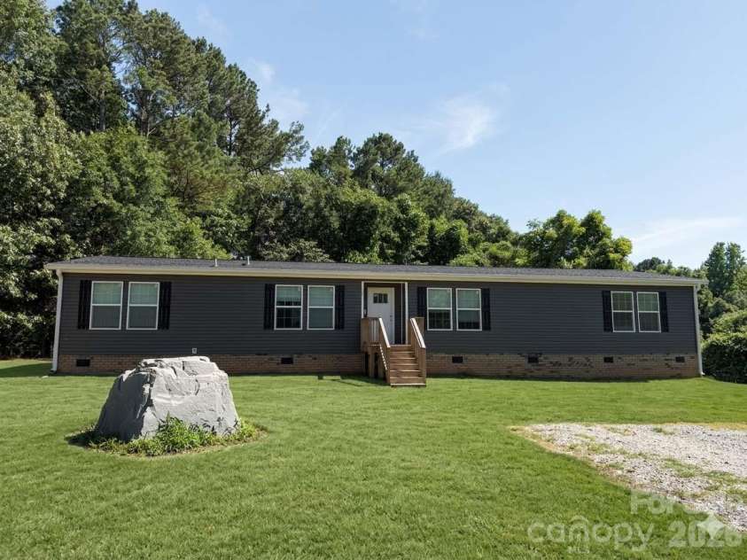 2541 Rocky Creek Road, Chester, SC 29706.  MLS# CAR4395237, YatesRealty ID 34648. 