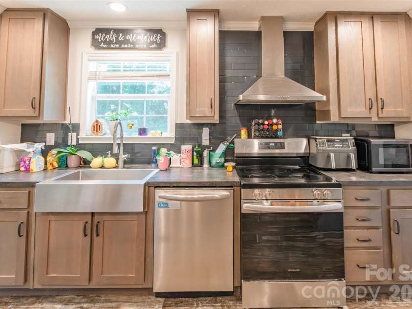 2541 Rocky Creek Road, Chester, SC 29706.  MLS# CAR4395237, YatesRealty ID 34648. 