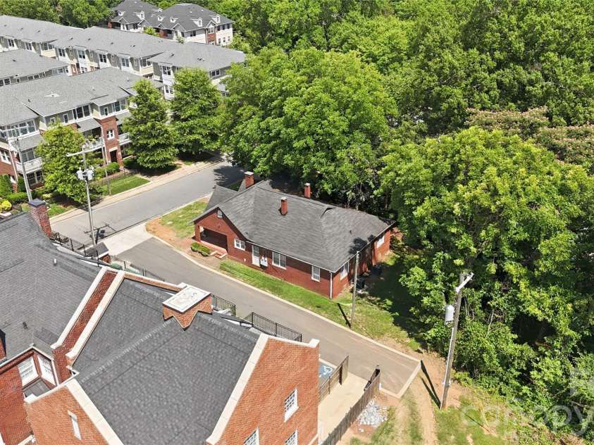 1411/1413 4th Street, Charlotte, NC 28208.  MLS# CAR4394639, YatesRealty ID 34649. 