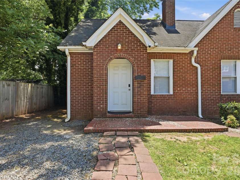 1411/1413 4th Street, Charlotte, NC 28208.  MLS# CAR4394639, YatesRealty ID 34649. 