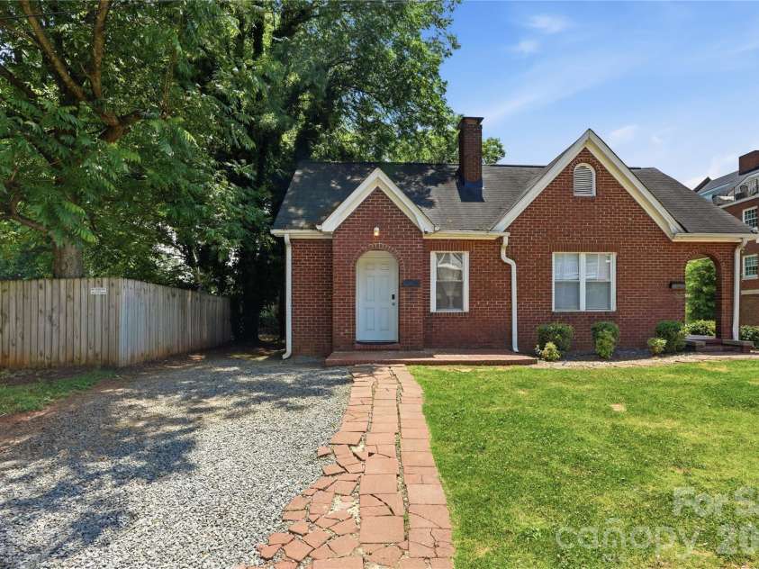 1411/1413 4th Street, Charlotte, NC 28208.  MLS# CAR4394639, YatesRealty ID 34649. 