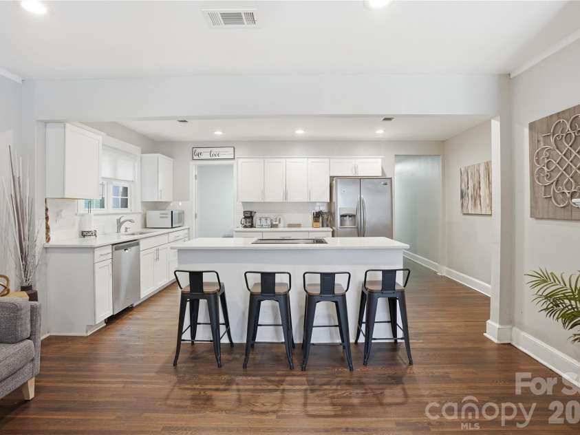 1411/1413 4th Street, Charlotte, NC 28208.  MLS# CAR4394639, YatesRealty ID 34649. 