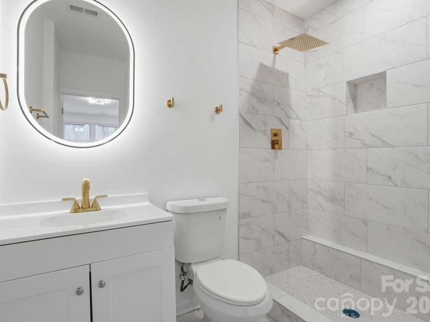 704 Border Street, Dallas, NC 28034.  MLS# CAR4342695, YatesRealty ID 3465. Primary Bathroom