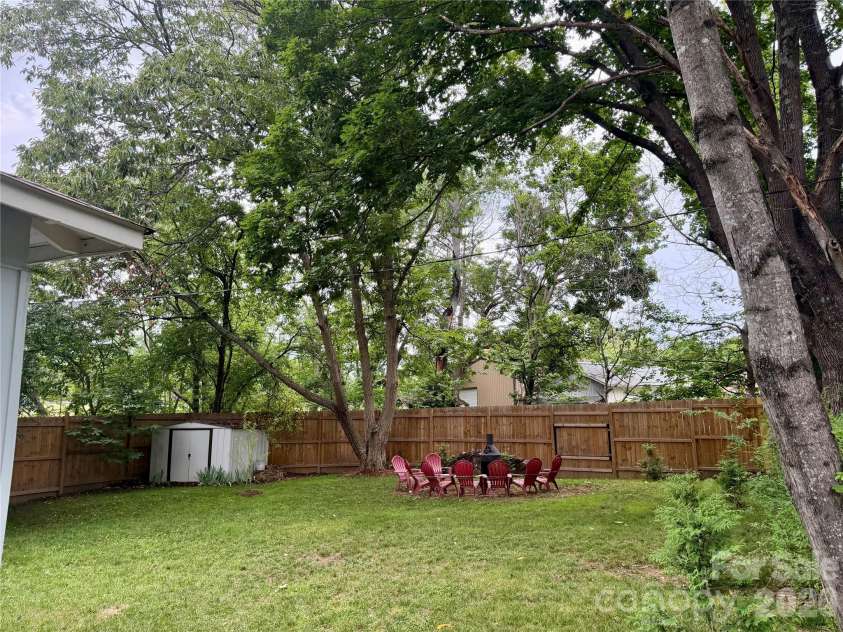 115 Powell Street, Swannanoa, NC 28778.  MLS# CAR4339812, YatesRealty ID 34650. 