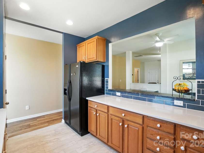 9554 Turning Wheel Drive, Charlotte, NC 28214.  MLS# CAR4290314, YatesRealty ID 34652. 