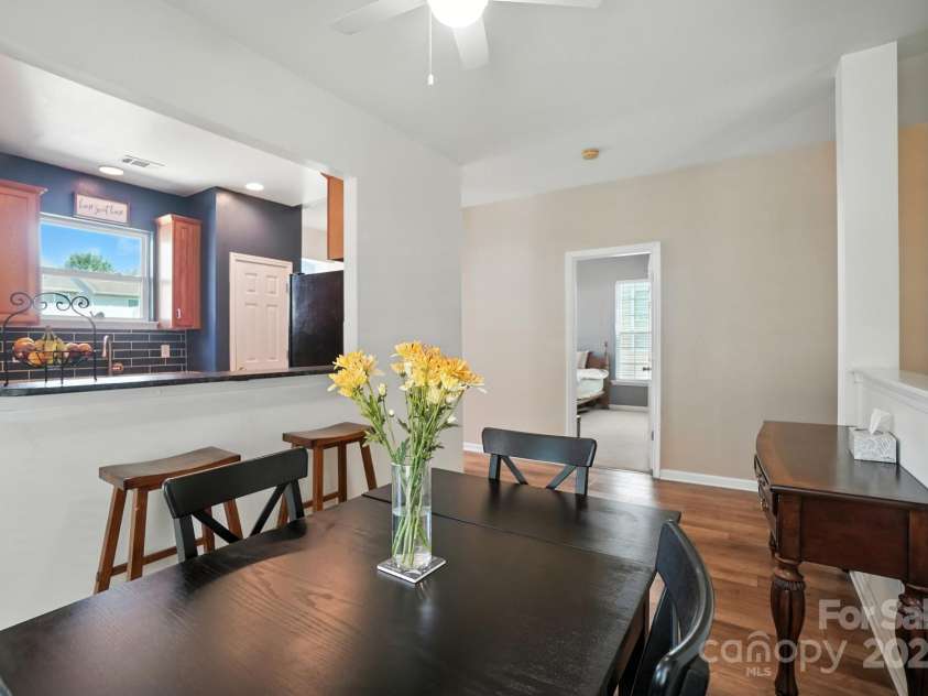 9554 Turning Wheel Drive, Charlotte, NC 28214.  MLS# CAR4290314, YatesRealty ID 34652. 