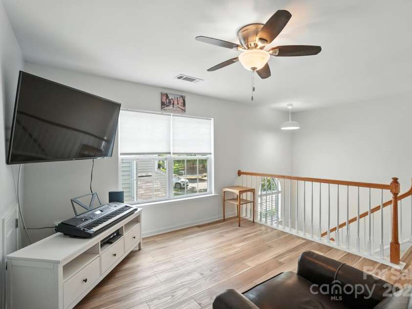 9554 Turning Wheel Drive, Charlotte, NC 28214.  MLS# CAR4290314, YatesRealty ID 34652. 