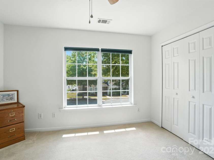 9554 Turning Wheel Drive, Charlotte, NC 28214.  MLS# CAR4290314, YatesRealty ID 34652. 