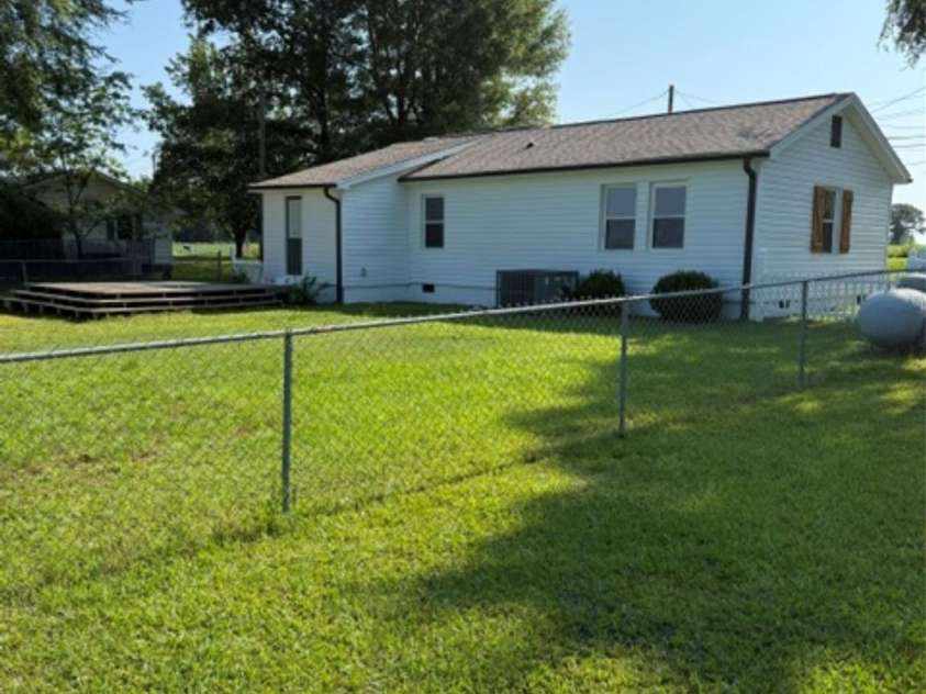 9697 Hwy 52 Highway, Wadesboro, NC 28170.  MLS# CAR4399034, YatesRealty ID 34652. 