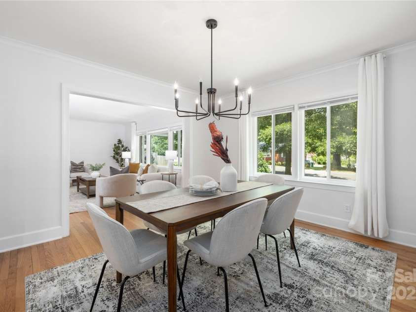 4742 Emory Lane, Charlotte, NC 28211.  MLS# CAR4271351, YatesRealty ID 34653. 