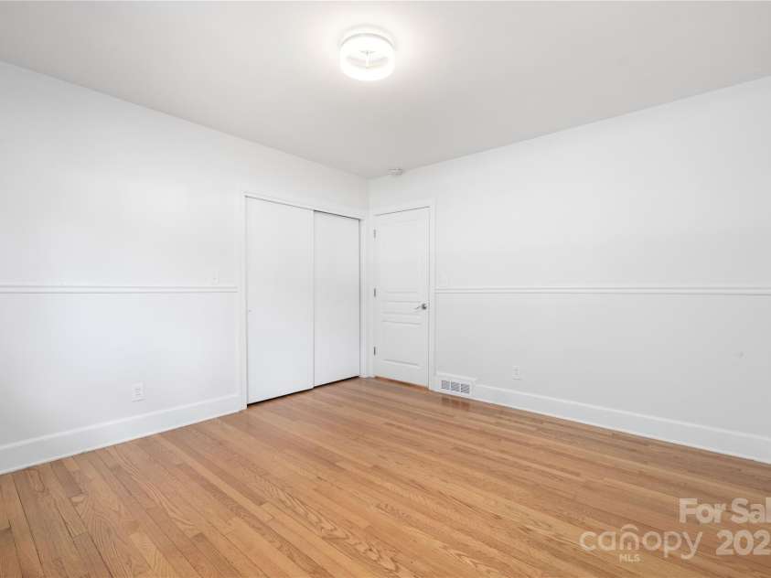 4742 Emory Lane, Charlotte, NC 28211.  MLS# CAR4271351, YatesRealty ID 34653. Bedroom 2