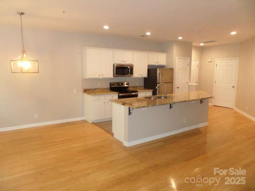 3224 Margellina Drive, Charlotte, NC 28210.  MLS# CAR4279478, YatesRealty ID 34654. 