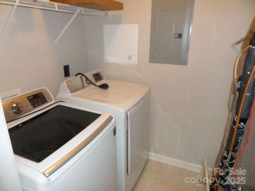 3224 Margellina Drive, Charlotte, NC 28210.  MLS# CAR4279478, YatesRealty ID 34654. 