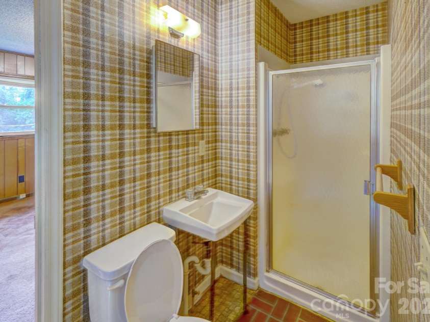 3641 Tryon Courthouse Road, Cherryville, NC 28021.  MLS# CAR4398519, YatesRealty ID 34655. Bath 2