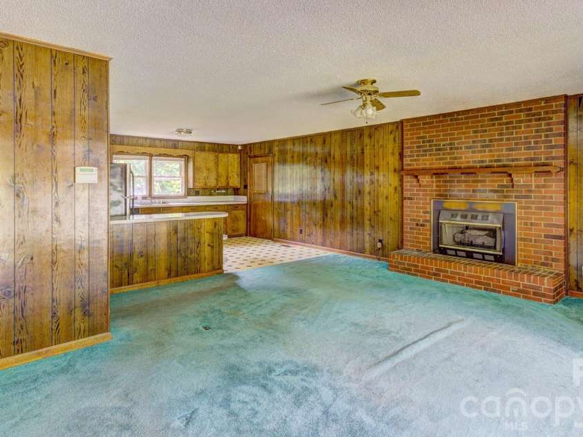 3641 Tryon Courthouse Road, Cherryville, NC 28021.  MLS# CAR4398519, YatesRealty ID 34655. Great Room