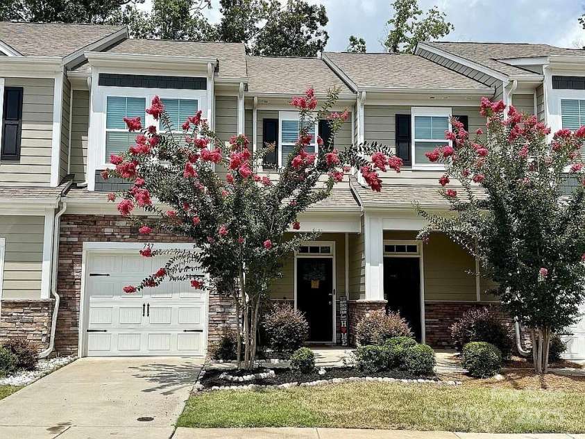 757 Little Bluestem Drive, Clover, SC 29710.  MLS# CAR4296718, YatesRealty ID 34655. 