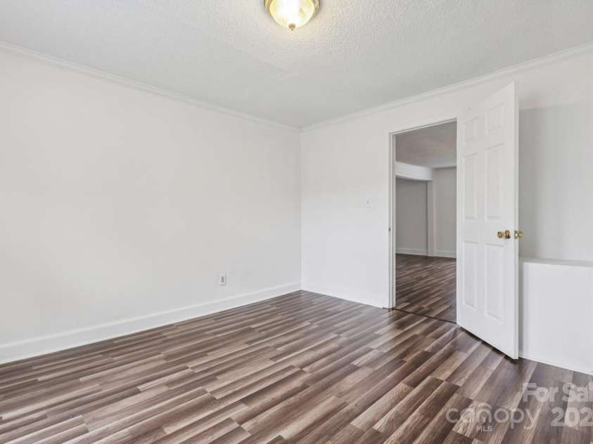 105 Catawba Street, Belmont, NC 28012.  MLS# CAR4295162, YatesRealty ID 34656. 