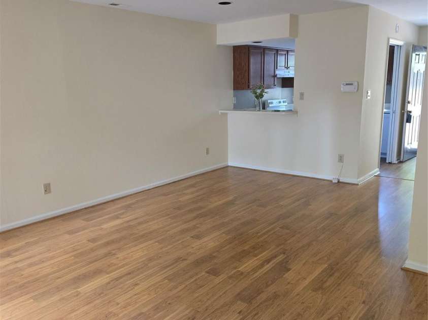 2954 Iron Gate Lane, Charlotte, NC 28212.  MLS# CAR4396954, YatesRealty ID 34657. 