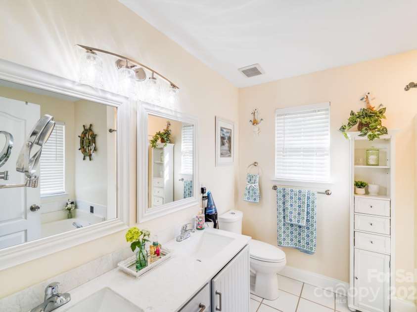 3319 Creek Trail Road, Indian Trail, NC 28079.  MLS# CAR4295633, YatesRealty ID 34657. Primary bathroom!