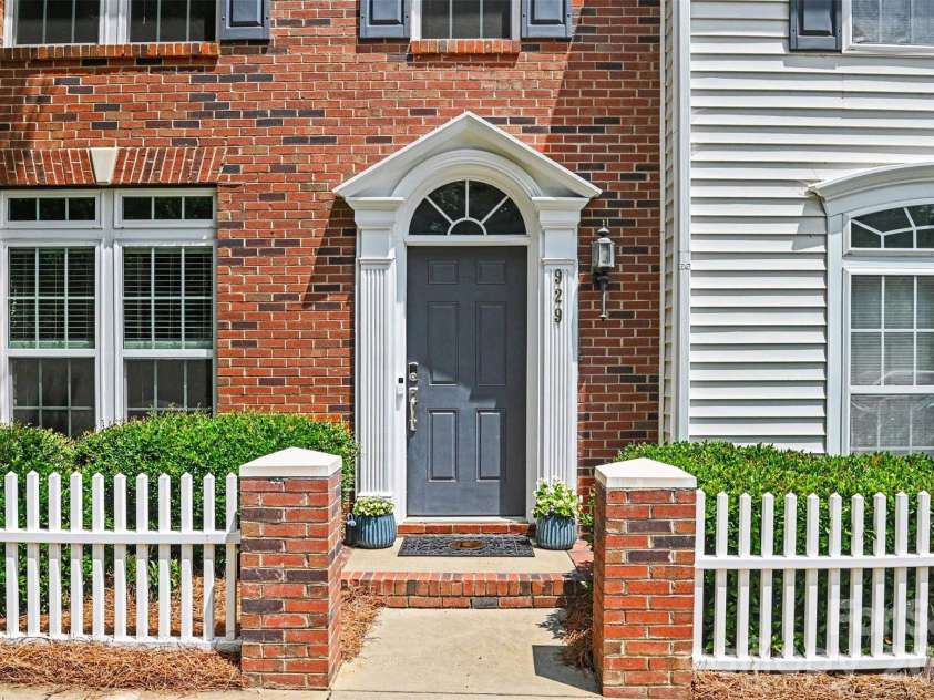 929 Coolsprings Lane, Rock Hill, SC 29730.  MLS# CAR4398665, YatesRealty ID 34659. 