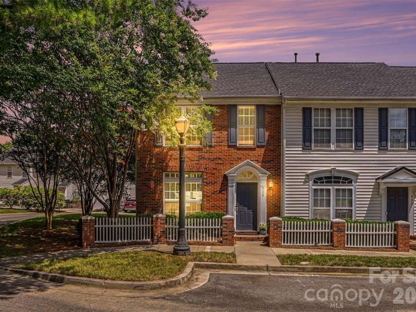 929 Coolsprings Lane, Rock Hill, SC 29730.  MLS# CAR4398665, YatesRealty ID 34659. 