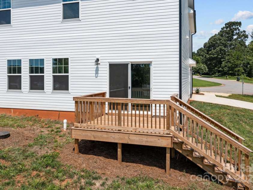 103 Dublin Court, Statesville, NC 28677.  MLS# CAR4172003, YatesRealty ID 3466. 