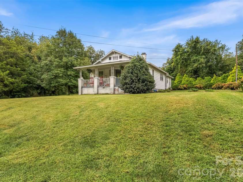 2290 US 70 Highway, Morganton, NC 28655.  MLS# CAR4310934, YatesRealty ID 3466. 