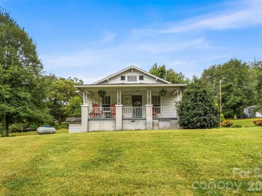 2290 US 70 Highway, Morganton, NC 28655.  MLS# CAR4310934, YatesRealty ID 3466. 