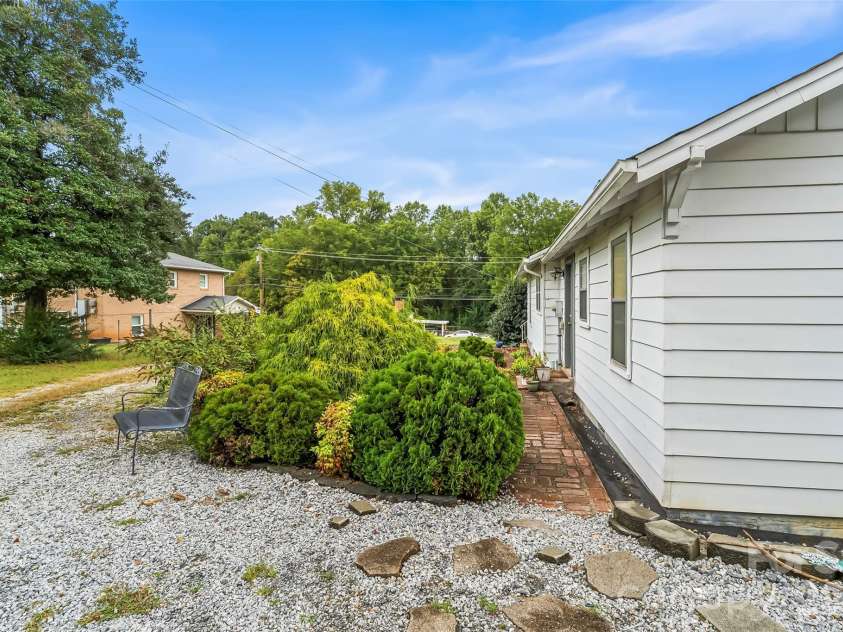 2290 US 70 Highway, Morganton, NC 28655.  MLS# CAR4310934, YatesRealty ID 3466. 