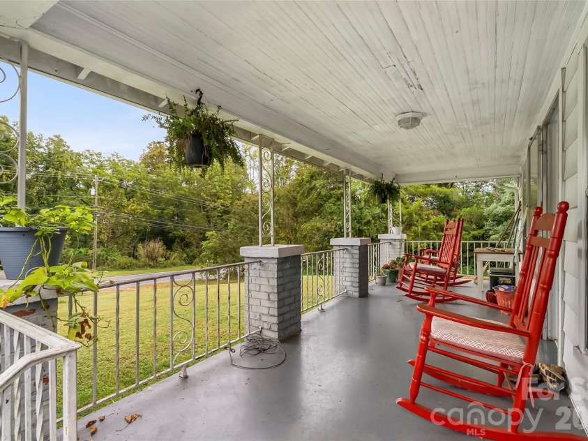2290 US 70 Highway, Morganton, NC 28655.  MLS# CAR4310934, YatesRealty ID 3466. 