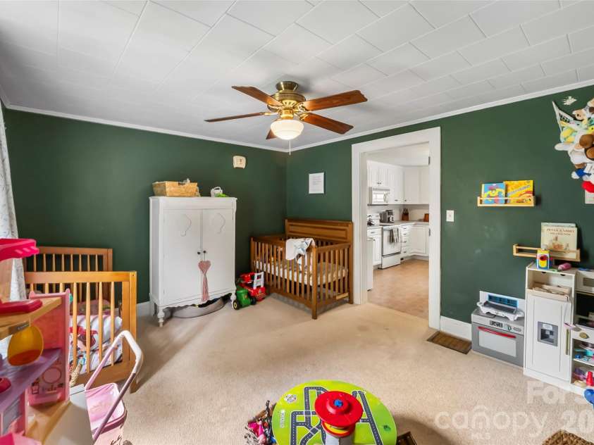 2290 US 70 Highway, Morganton, NC 28655.  MLS# CAR4310934, YatesRealty ID 3466. 
